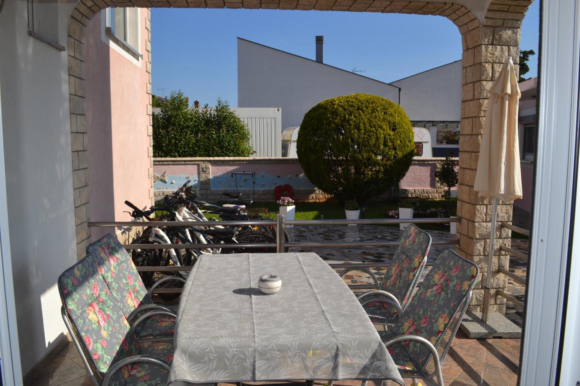 Villa Baldi -Apartmani Danny Tar-Vabriga Exteriér fotografie
